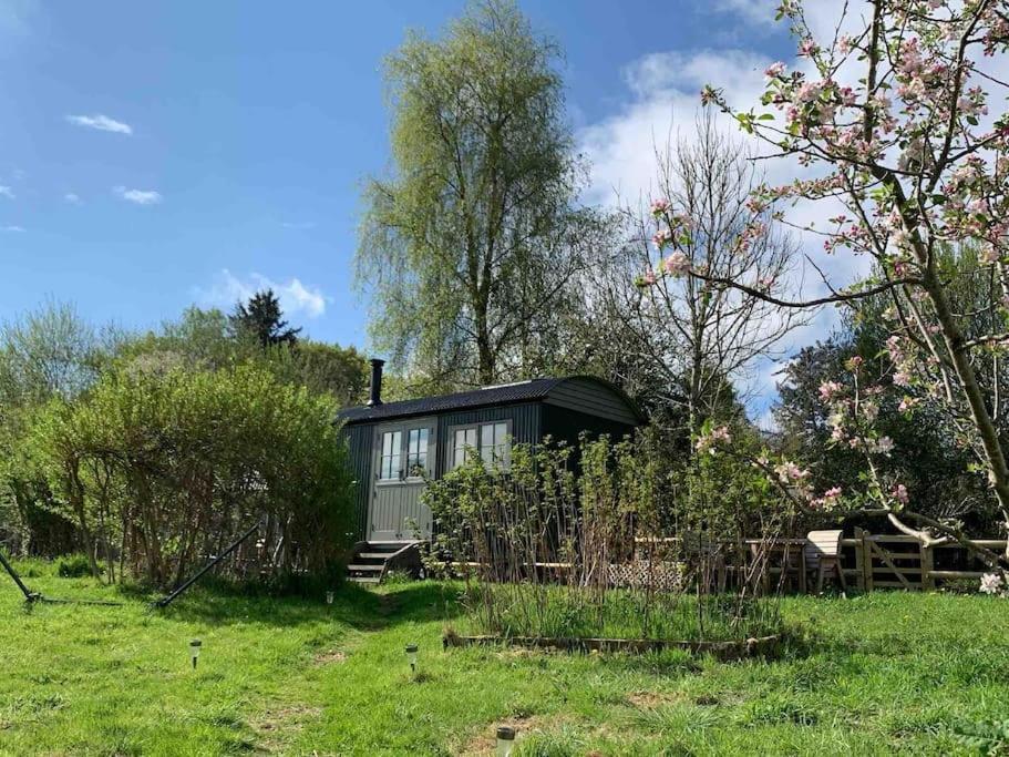 Luxury tent Rushford Shepherd's Hut