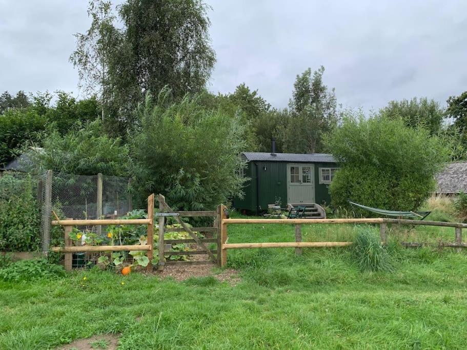 Luxury tent Rushford Shepherd's Hut *